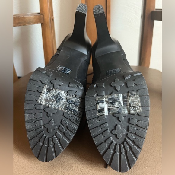 Forever 21 Platform Lace up Lita Boot Heels - Picture 4 of 5